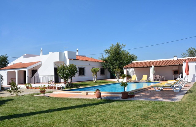 Villa mit privatem Pool / WI-Fi / tierfreundlich