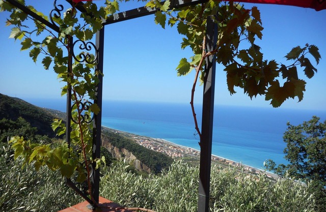 Villa mit Meeresblick zum ausruhen und entspannen, kurze Fahrt zum Strand