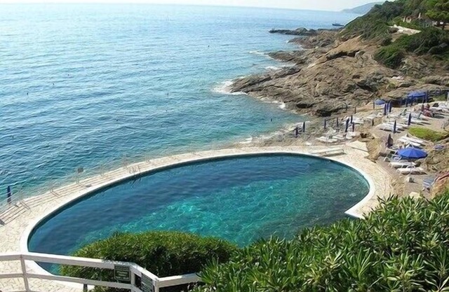 Villa with swimming pool overlooking the sea in Porto Azzurro
