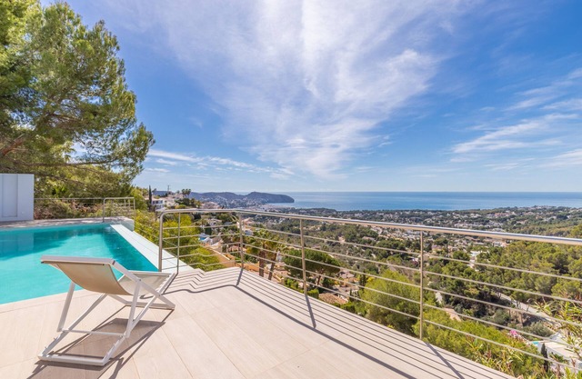 Villa mit Meerblick, WLAN und Klimaanlage