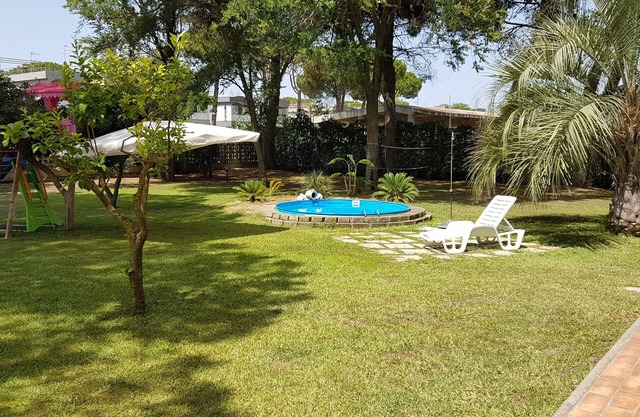 Villa mit Swimmingpool in einem großen Park mit Blick auf das Meer zwischen Terracina und San Felice Circeo