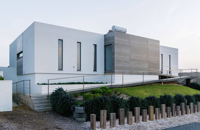 Villa mit Pool 800 m vom Strand entfernt.