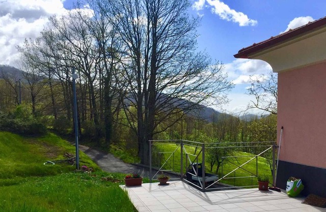 Villa mit Terrasse und Panoramablick