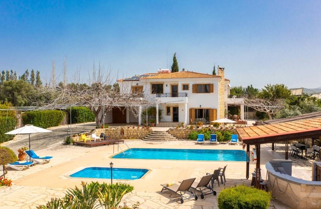 Villa Xenios Dias - Fünf Schlafzimmer Villa, Schläft 12