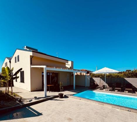 Villa Zagara modern villa with pool