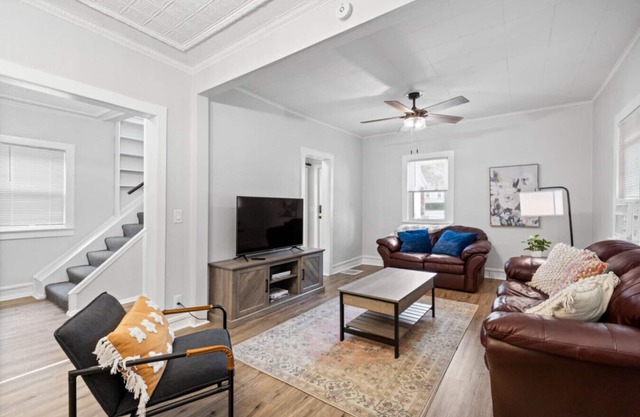 Village of Fairport - 2 BDRM w/Onsite Parking