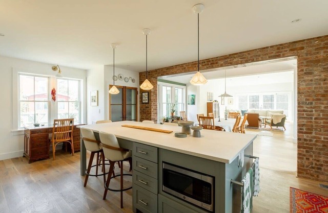 Village Retreat - Stylish + Historic Hudson Valley