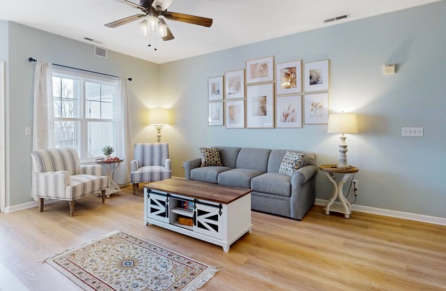 Villas at Bay Crossing retreat with pool & balcony - near beaches, shops, & golf