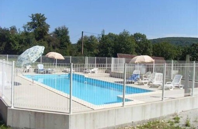 Villen auf dem Land mit beheiztem Pool