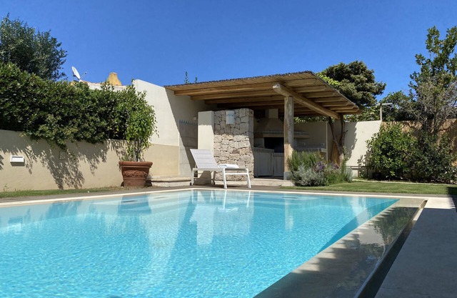 Villassimius loc. Campulongu Villa mit Pool 350 Meter vom Strand entfernt
