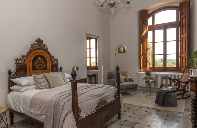 Schloss Villavecchia - 1894 - renoviert und in voller Natur