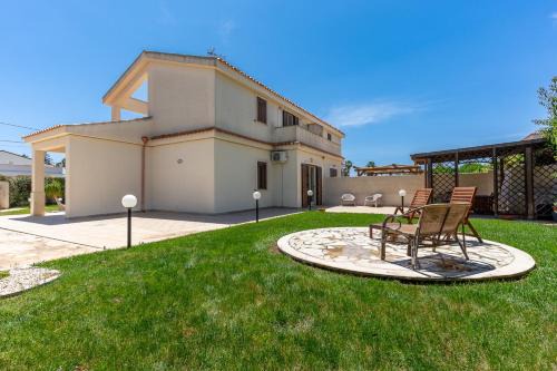 Villetta al Mare della Fanusa by Wonderful Italy