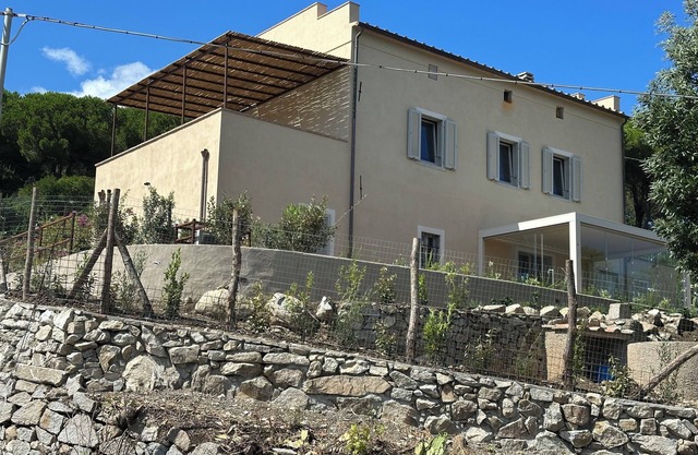 VILLETTA ELBANITA " The Breath of the Island "