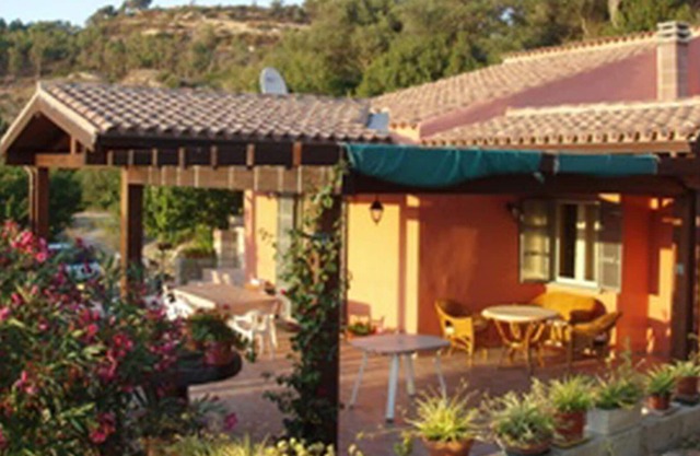 Villetta i Ciliegi - Casa Vacanze immersa nei vigneti di Bosa