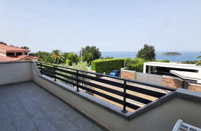 Villetta panoramica con giardino