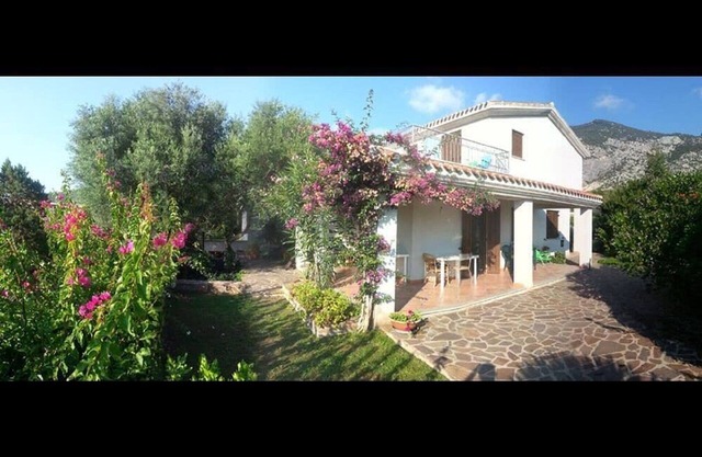 Villetta Vicino al Mare - Piano Terra - 6-8 Posti Letto IUN Q3563