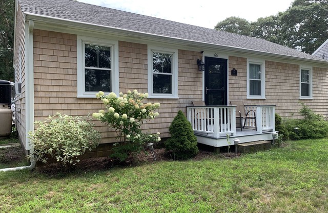 NEUE LISTE ☼ Martha’s Vineyard - Neu renoviertes Haus