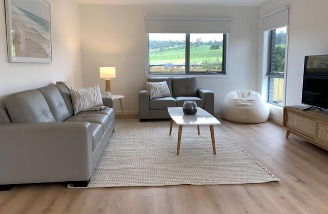Vineyard Views, Brand NEW-Sleeps 6,20 Mins to CBD