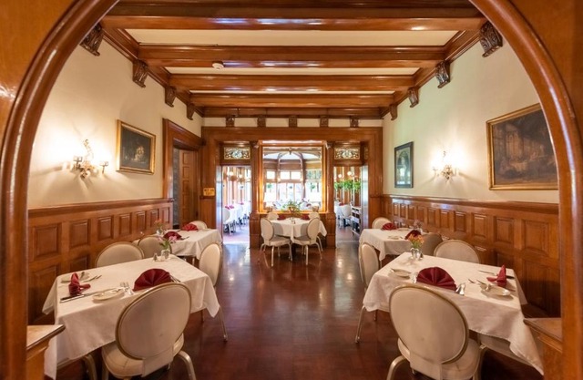 Vinifera Inn