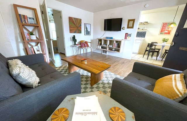 Vintage Casita 2 Bdr, Pet Friendly!