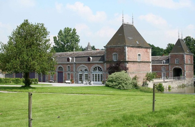 Vintage Castle near Forest in Havelange