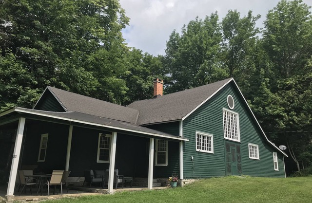 Vintage Cottage on Otsego Lake Golf Course, near Cooperstown