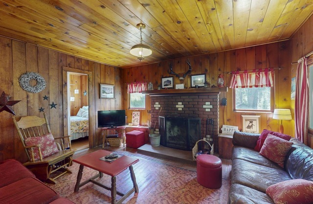 Vintage Cottage w/ Private Hot Tub, Fireplace & Deck - Walk to the Lake, Dogs OK