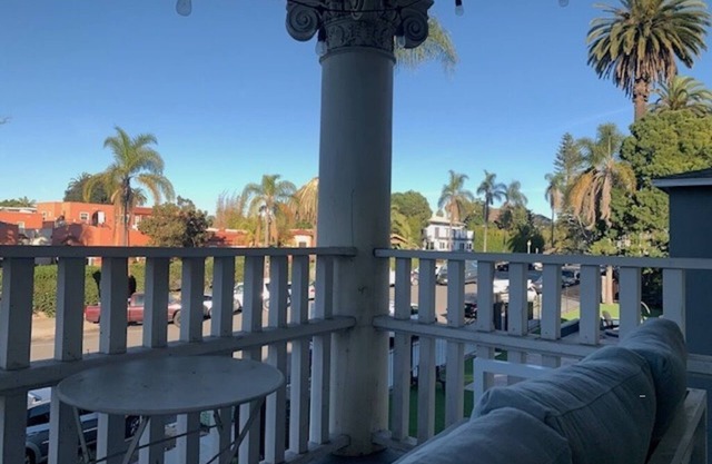 Vintage Flat in Historic Golden Hill and near Downtown