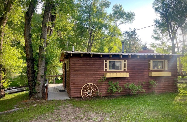 Vintage TATA River Cabin #7