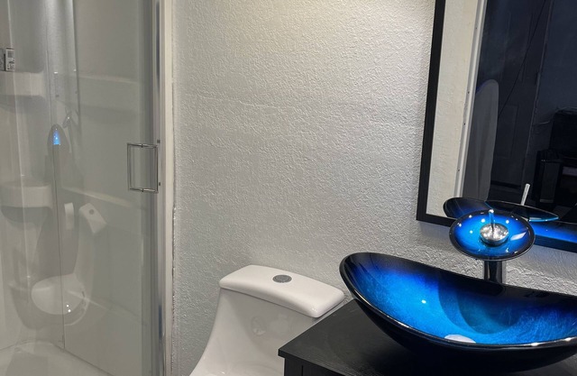 VIP CUSTOM STUDIO TO LOVE 🔥NEW HIGH TECH AMENITIES 🔥