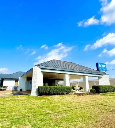 Vip inn and suites