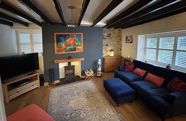 Virginia House a Contemporary Cosy Period Cottage