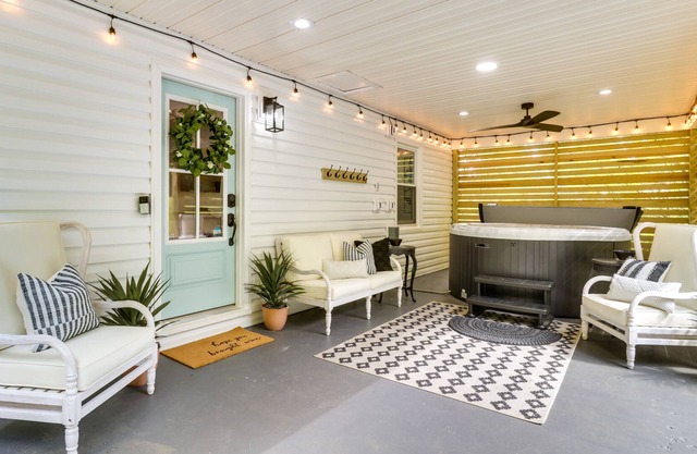 Virginia Retreat - 2 Homes w/ Hot Tub & Grills!
