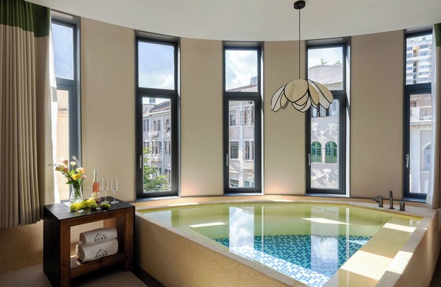 VISHAN Fashion Designer Trendy Residence