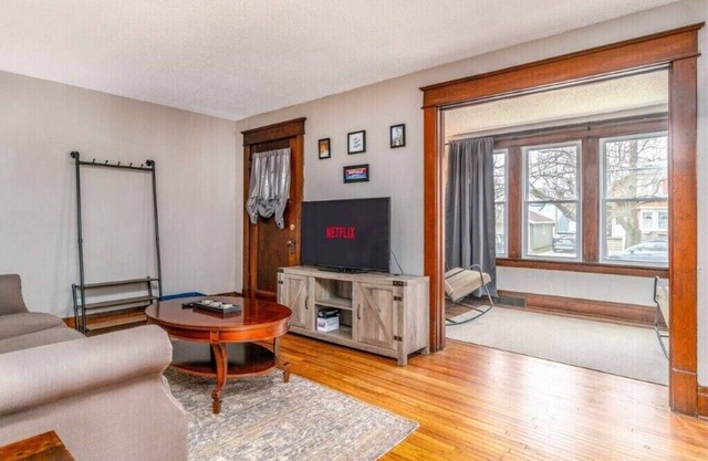 Visit Buffalo & Niagara from this Quaint Apartment