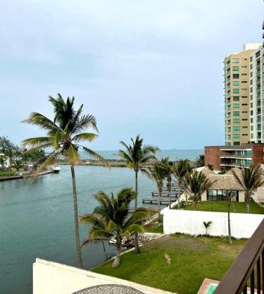 Vista al mar, Alberca, Netflix, Playa - Facturamos