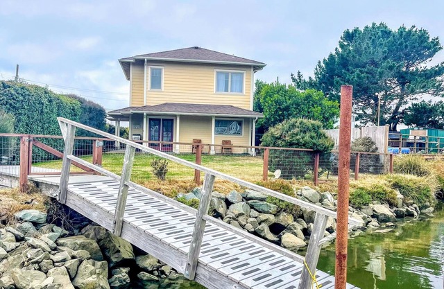 Vista House*Hot Tub* *Ocean & Bay Views*