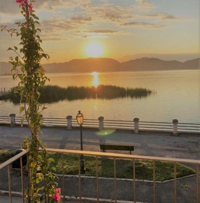 Vista Lago
