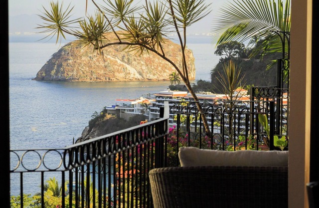 Vista Los Arcos of Mismaloya - Jungle Villa with Ocean Views!