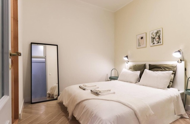 Vita Portucale | Lisbon Design Apt. with Terrace