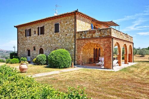 Vittoriana near San Gimignano by PosarelliVillas