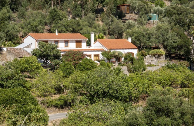 Vivenda Bouganvilla, views over the Algarve coast