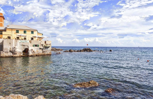 ViviBoccadasse - Glicine by Wonderful Italy
