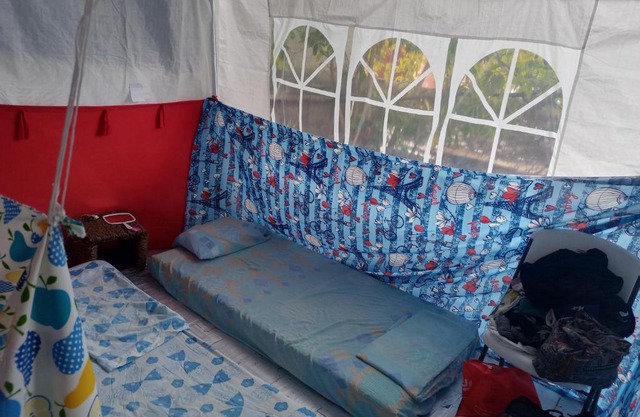 VOLUNTARY & Camping