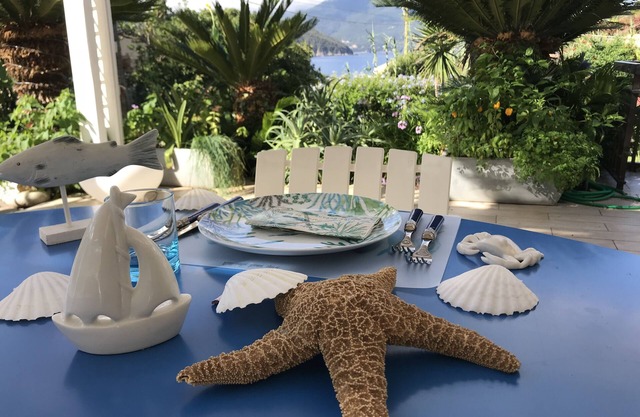 Wir freuen uns, ihnen ein Villa für Ihren angenehmen Aufenthalt in einer der schönsten und Merkmale der Insel Elba.