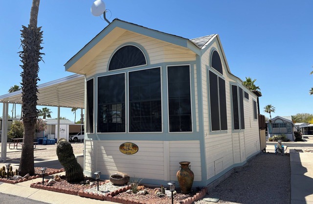 VOYAGER GUEST HOUSE in an Adult Community