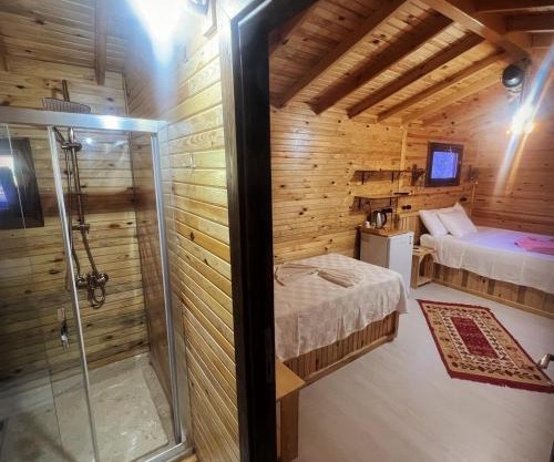 Vrasna Houses