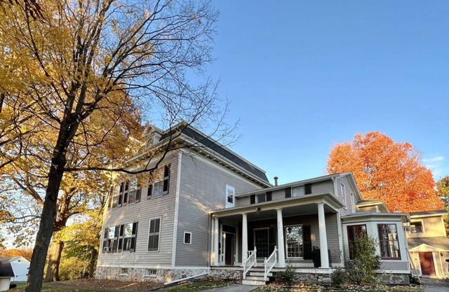 VRBO BY NICK IN HISTORIC PALMYRA WITH AN INGROUND POOL AND PRIVATE PORCH