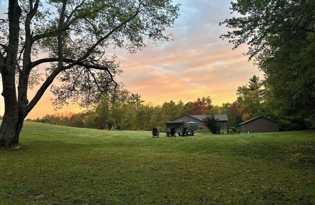 Peaceful getaway nestled on 5.6 acres of old farmland in Bennington, VT