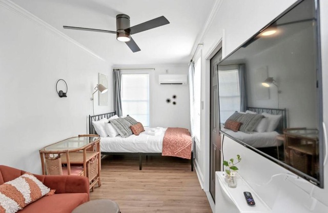 W. Cola Mini Pad -Tiny House